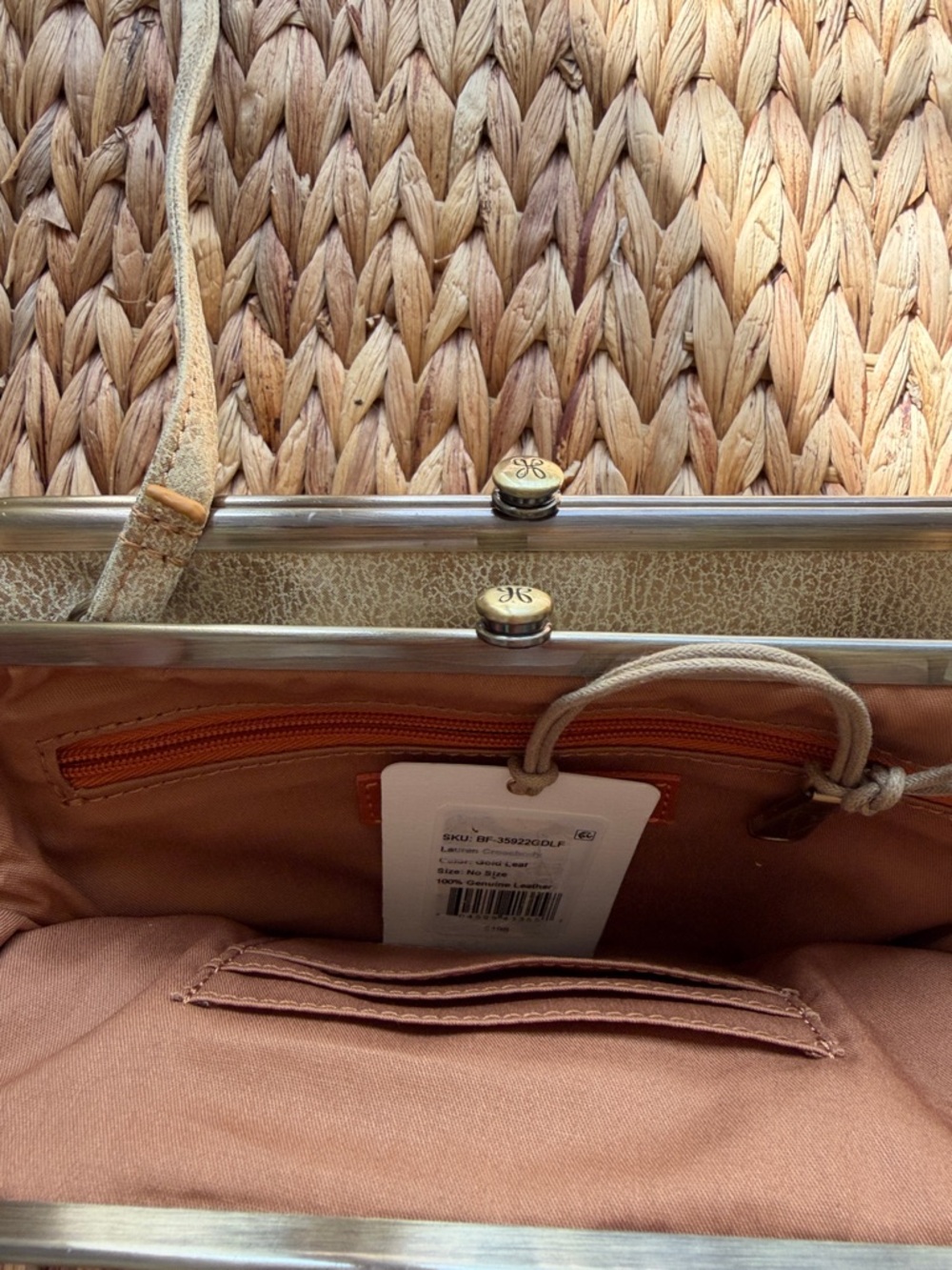 Cute Hobo Leather Crossbody Bag NWT - Picture 6 of 8